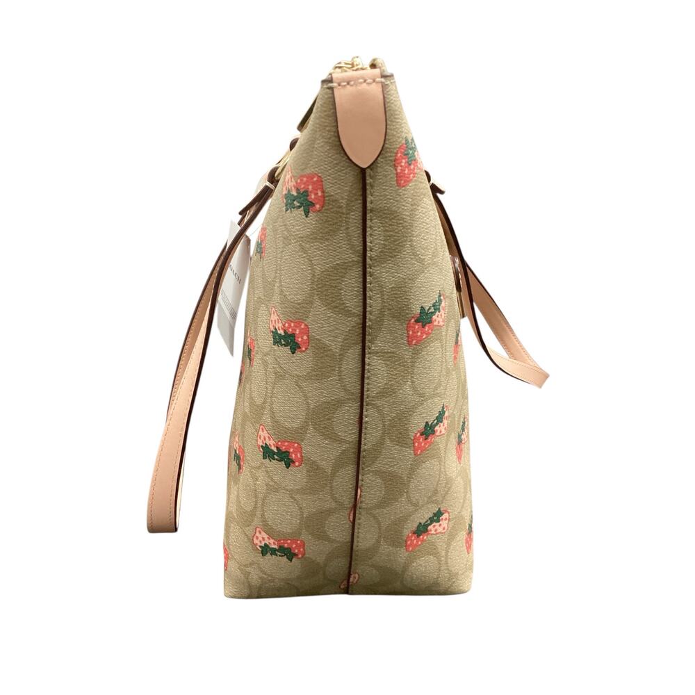 NWT Coach Tote Women’s 1Size LargeGalleryTote SignatureCanvasPrint Strawberries - Picture 4 of 10